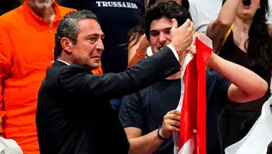 Ali Koç ve Oğlu'nun Fenerbahçe'nin Zaferindeki Duygusal Anları