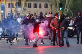 Roma'da Dev Maç Öncesi Kavga: 3 Yaralı!
