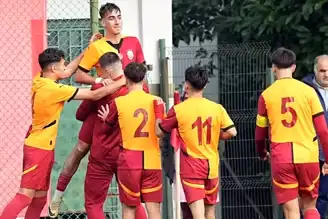 Galatasaray, Fenerbahçe'yi 8-1'le Ezdi!