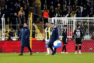 Fenerbahçe'de Stoper Krizi! Üç Oyuncu Sakatlandı