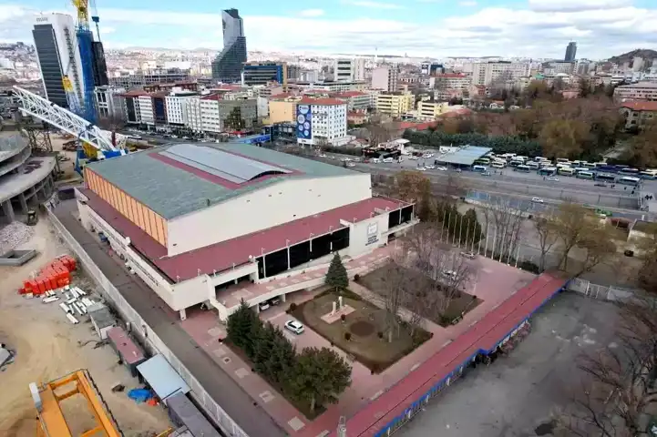 Ankara'nın Sembolü Atatürk Spor Salonu Yıkılıyor!