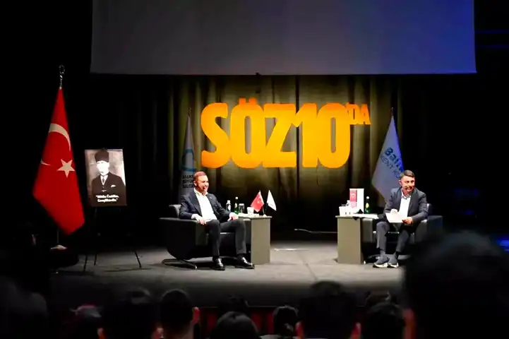 Akın, Gençlerle Buluştu: Yurt, Kart ve Daha Fazlası