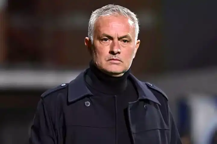Mourinho'dan Fenerbahçe'ye Sert Eleştiriler!