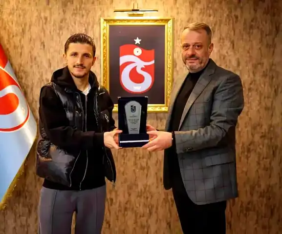 Trabzonspor, Bardhi'ye Teşekkür Plaketi Verdi
