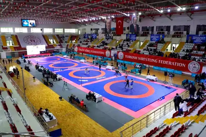 U23 Güreş Şampiyonası Sivas'ta Başladı