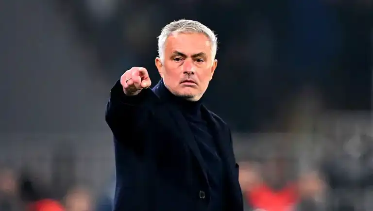 Mourinho'ya 1 Maç Ceza!